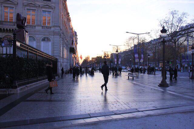 خلك المستغني قبل مايستغني عنك 🎶