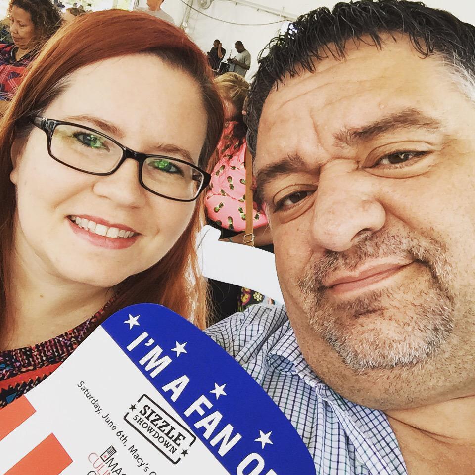 SBellasWays's tweet image. #AmericanSelfie Love in the sun! #macyschefs #ad