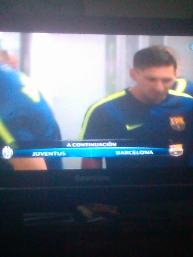 Daniel_solo1's tweet photo. #ChampionsxFOX vamos leo has un Pio hoy en la #UEFAFinal http://t.co/T8anpkBS91