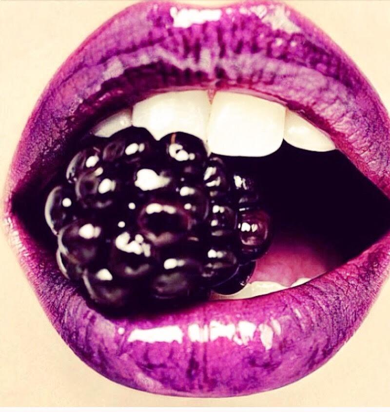 StudioMuaks's tweet photo. ¡Sábado! Hoy toca ¡relajarse y disfrutar pero siempre maquilladas #Muakers! http://t.co/41kWzbx6ax