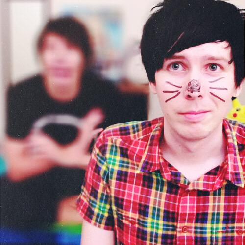 kellinstop_'s tweet image. Phil Lester