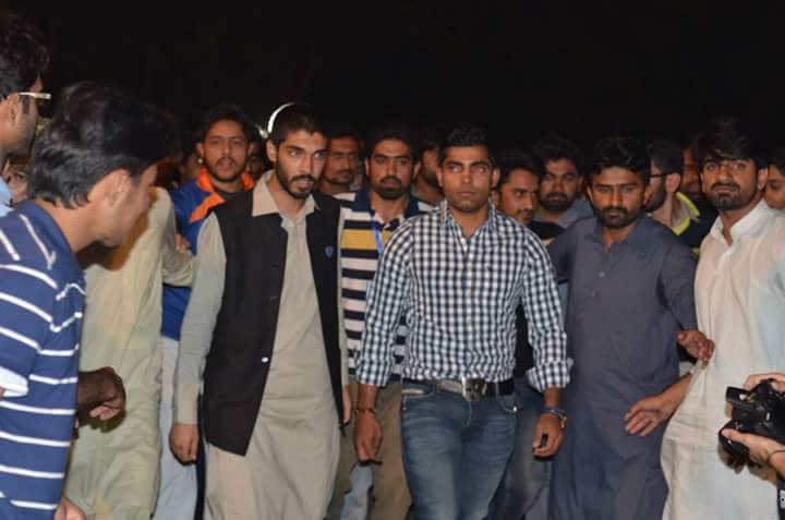 Faisal_Javed_'s tweet photo. Star batsman umar akmal also guest in #PPL2015 http://t.co/bMpD5IgOlv