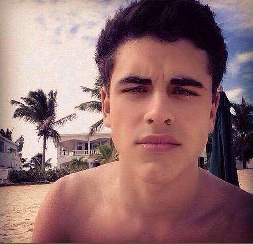 son of Captain Hook but now a lost boy since he left me as a young lad ~Not new to RP and looking for my dad~ RT?