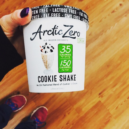 MyArcticZero's tweet photo. Old fashioned blend of Cookies Nโ Cream. #imafiend #earworm #ARCTICZERO http://t.co/8yfGBk2ZB9