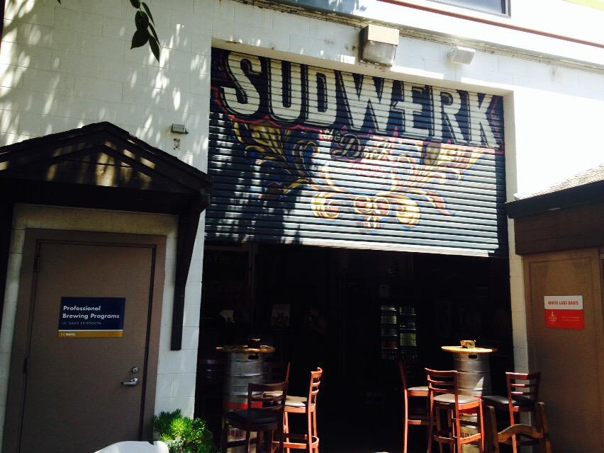 SacBrewBus's tweet image. SacBrewBus Farmers Market Citrus Gose release girls day out party! #craftbeer