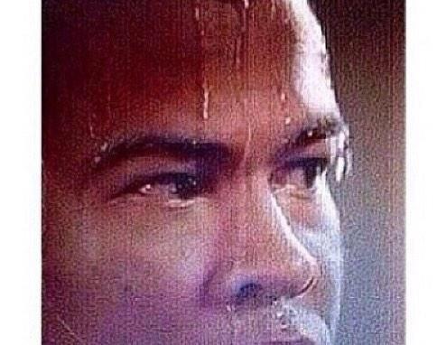 When you show ur parents a pic on your phone and they start swiping