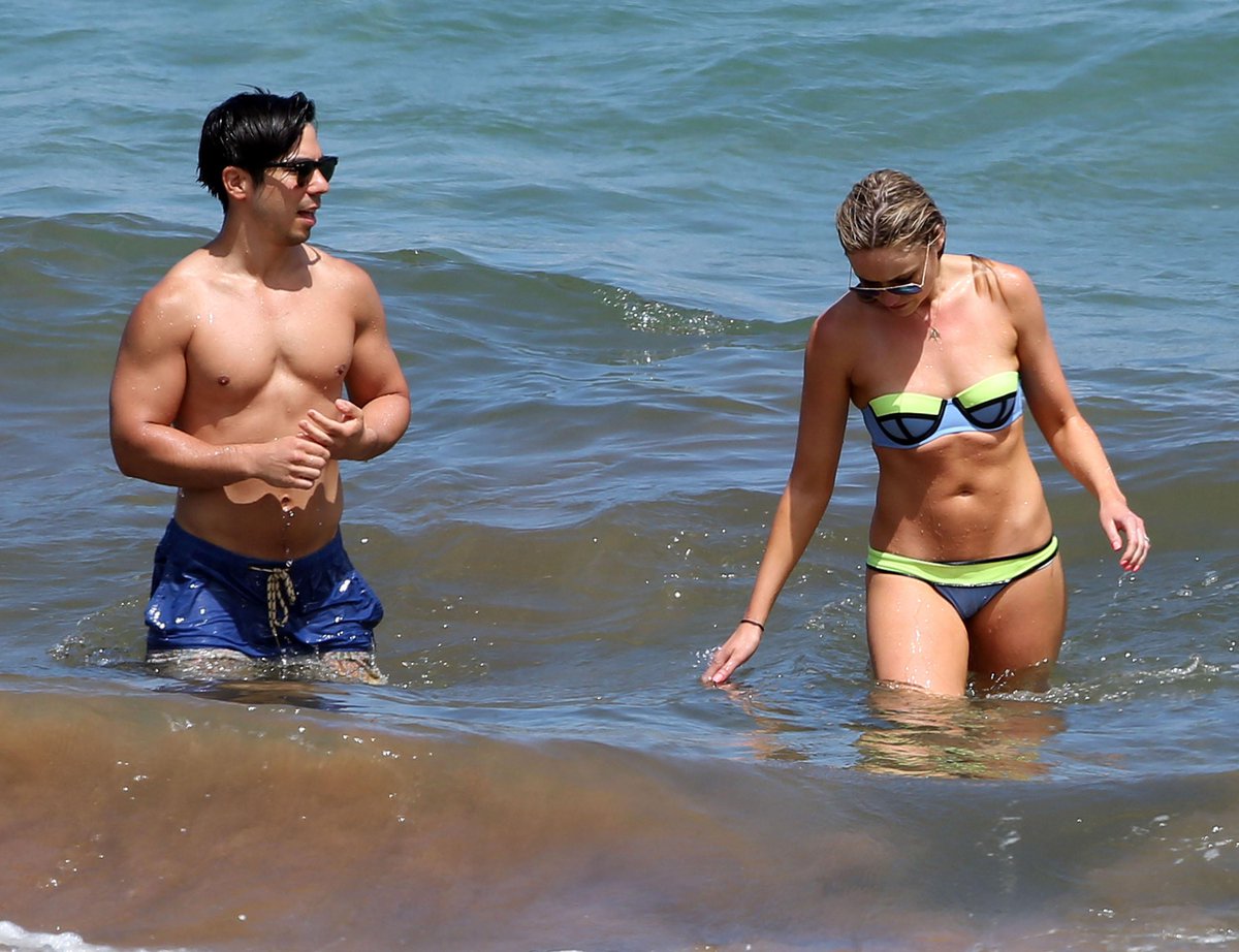 highbellybutton's tweet image. TV star Katrina Bowden