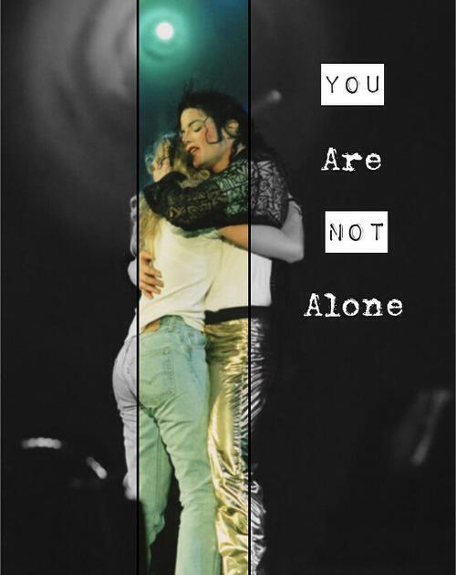 jamesmorey51's tweet photo. "@Jacksonsheart_: You are not alone! WeAreHereForYouMichaelJackson http://t.co/6Vl8HBQEYJ"