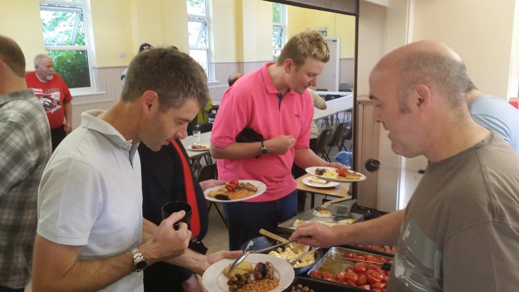 gresleyMIF's tweet photo. Another packed house for #meninfaith breakfast, a blessing to serve so many guys.@CVMen @carlfbeech @GresleyChurchUK http://t.co/hsAtcfkmHd