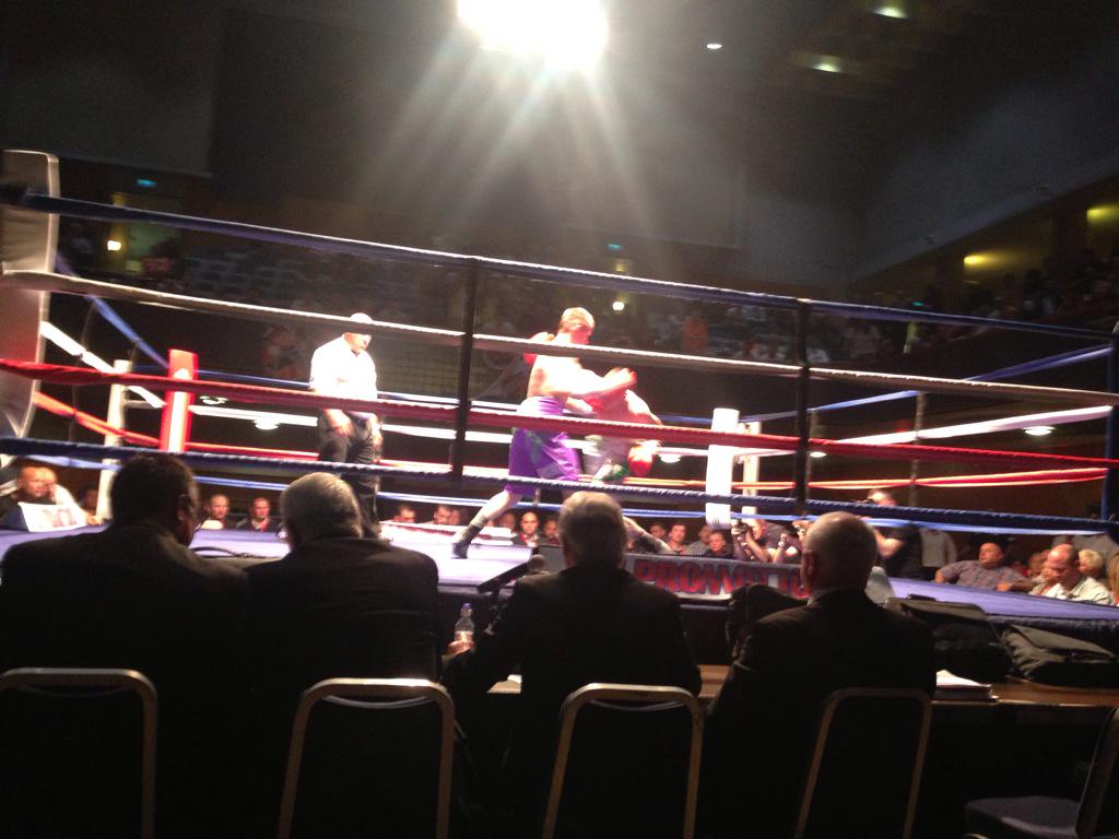 MC_Ricky_Wright's tweet image. Great midland area title fight happening right now between featherweights Paul Holt &amp;amp; Bobby Jenkinson!