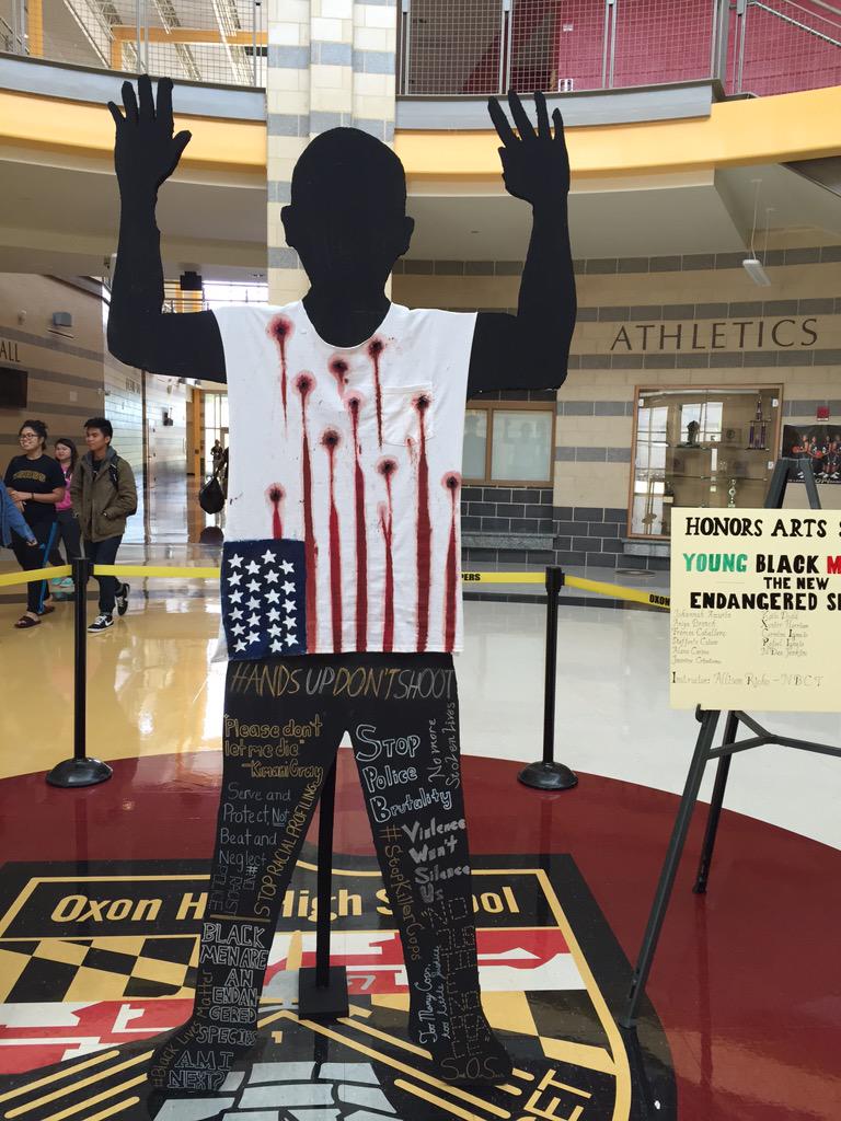 goldenpolaroid's tweet photo. When ur school is woke AF http://t.co/DQK09nIW2t