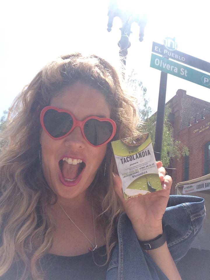 xoxoLizza's tweet photo. Eek! Just arrived 2 #Tacolandia ready to get my #taco game on! #SaborTabasco... http://t.co/xrCAl72pyW http://t.co/UcXLT1gGv1