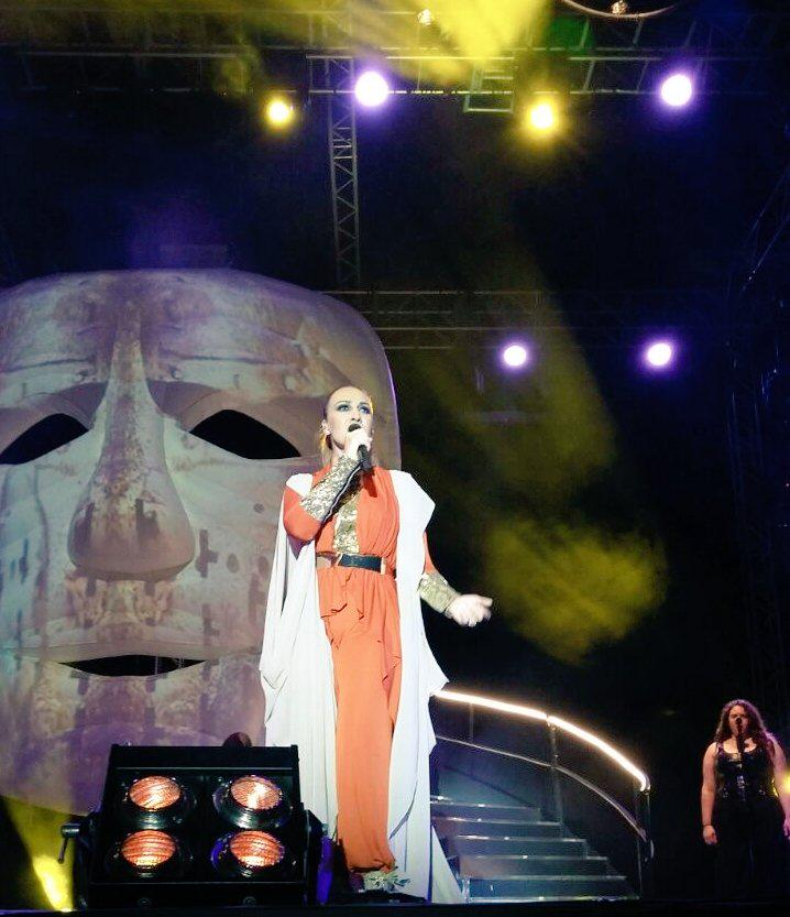 ForeverProjectM's tweet photo. Comenzamos con #tourMN40 en Manacor @monicanaranjo Vamos Mallorca, a darlo todo!! http://t.co/Pf8QoQzwNT