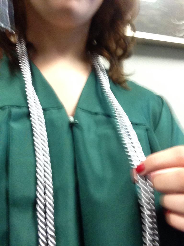 megan_averyy's tweet photo. #MISDGrad2015 Yaaaas 2015 π http://t.co/F0PlW68aw5