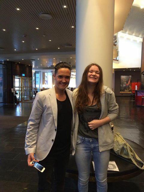 agxes's tweet photo. @frankkjosaas tusen takk for at du tok deg til til å møte oss!! Og du var sykt bra som sweeney todd ☺️👌🏼 http://t.co/3CHScEgfKh