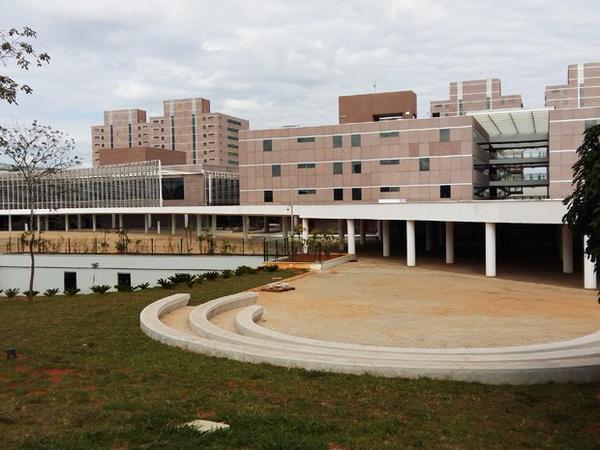 OmarSalomao37's tweet photo. DF prevê economizar R$ 114 milhões ao ano com centro administrativo  http://t.co/6wz57hv1iy #agnelo http://t.co/Ss6iJoDM4l