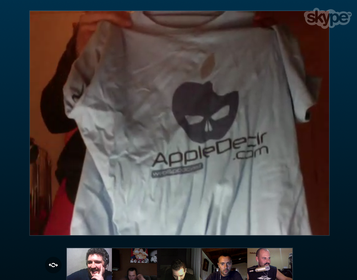 AppleDecir's tweet photo. En breve las nuevas camisetas de @ApleDecir. SIGAN LA NUEVA CUENTA DE TWITTER http://t.co/AXhFyRxW1P