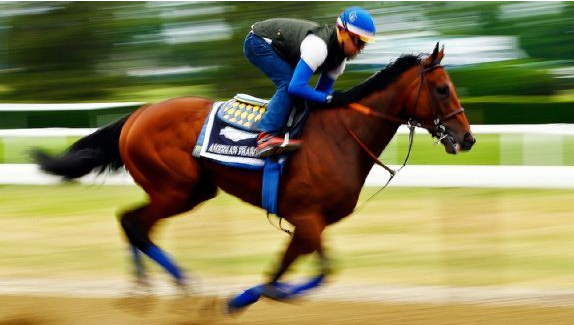 espn's tweet photo. At last!

American Pharoah wins the Belmont Stakes and becomes the first horse since 1978 to win the Triple Crown. http://t.co/YDkdeMlrSW