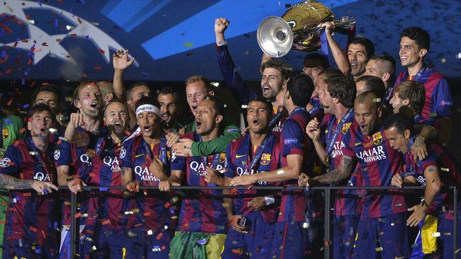 El Barça alza la #UCLfinal y consigue billete para el #MundialDeClubes 2015  ¡Enhorabuena Campeones!