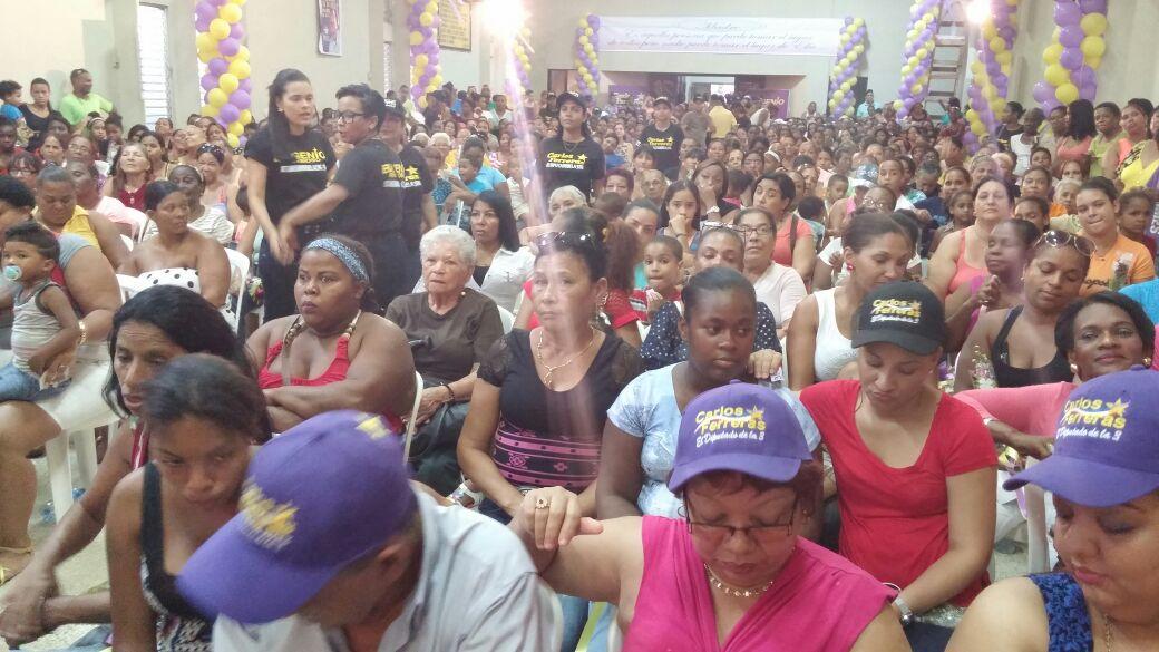 vl_viloria's tweet photo. Tú madre que todo lo das @ferreras_carlos te agradece tu apoyo http://t.co/uUP7gExoe7