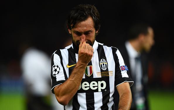 9GAG's tweet photo. The most heartbreaking moment of #UCLfinal . Thanks #Pirlo, you are a legend. http://t.co/bFLelhF92F