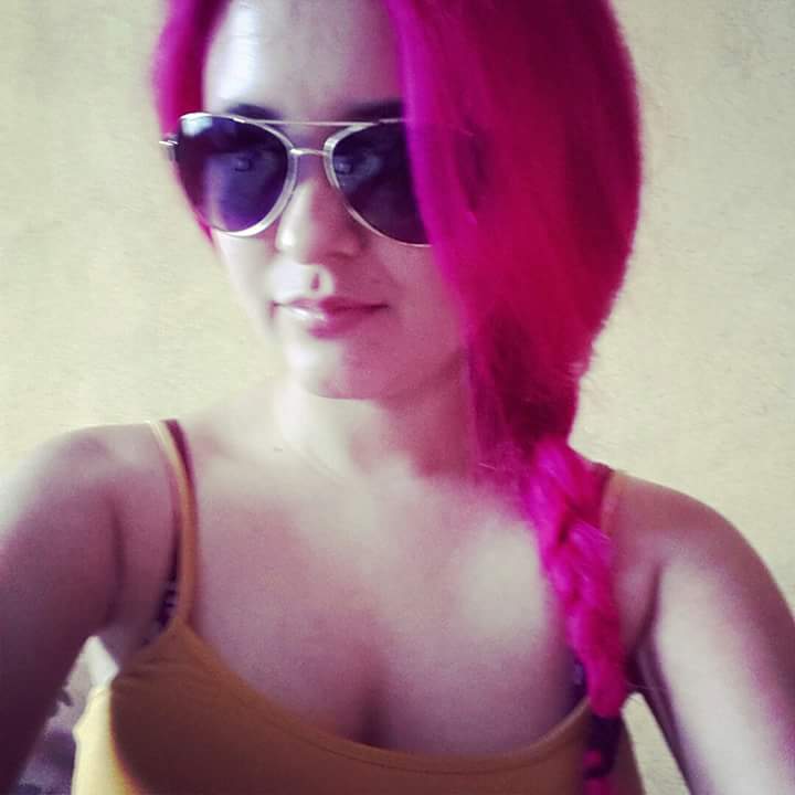 YouleeGuzman's tweet photo. Y tu morra FEA ENVIDIOSA y FRUSTRADA @SonoraAnonymous  ocupate más de ti que de mi.. Bastante falta te hace! http://t.co/ju4BR8mJ1i