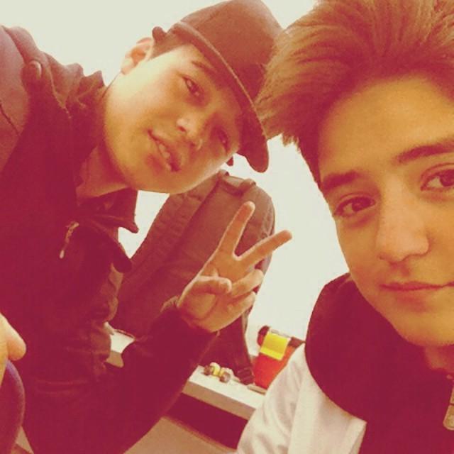LauraMjrs's tweet photo. Con el amigo en tecnología ^^ pd. ODIO LOS PROTOBOARDS >:c
#instafriend #borgeous #skrillex #diplo #jackÜ #dotcom #… http://t.co/wB2huxXr4s