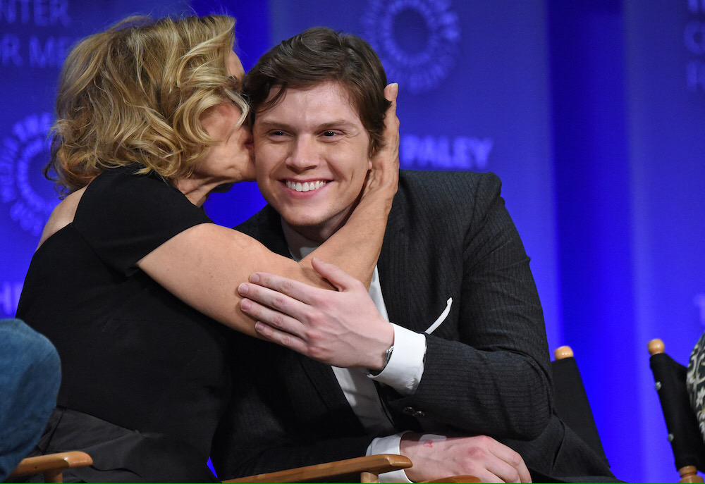 kellinstop_'s tweet image. Evan Peters