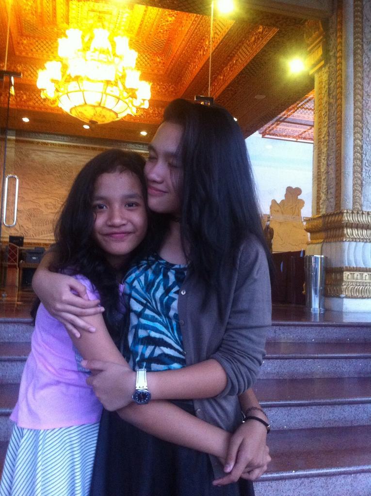 VitaraIdolJr's tweet photo. Gak mau pisah..... http://t.co/4o22hTkYOd