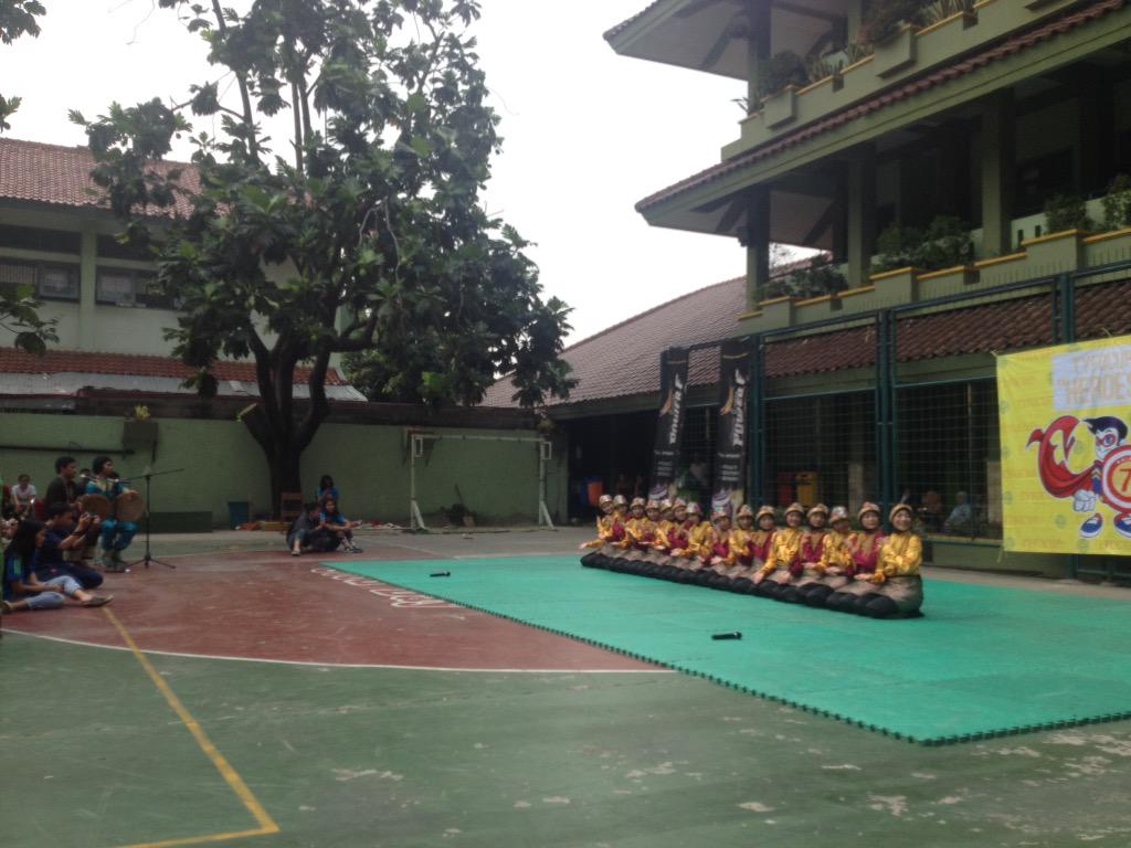 Penampilan Saman dari SMA Muhammadiyah 4 dityfocup7. 🎎