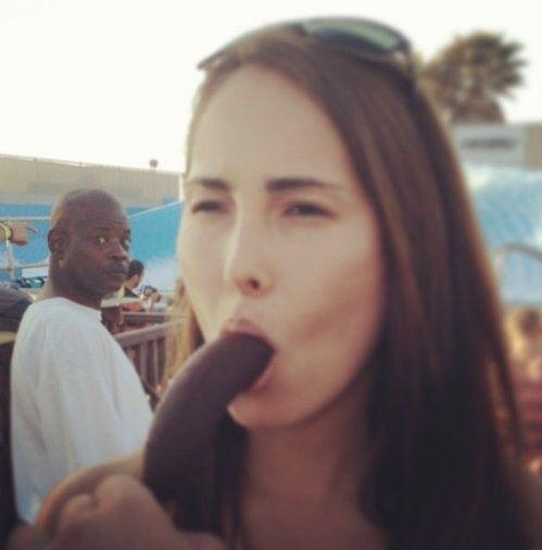 JustMelThings's tweet photo. Basically me this night http://t.co/GkAXpMOQgY