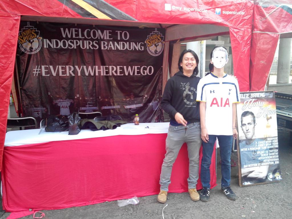 IndoSpurs_Bdg's tweet photo. Barudak yuk merapat ke gor c-tra di acara #IFFAFEST2015 ! Ada doorprize dari mamang nih ! http://t.co/IXuYfQGTQw