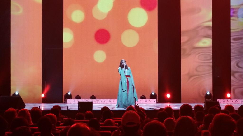 AhmetKeskin_ED's tweet photo. Adna from #Bosnia singing beautiful #traditional song #thisplaceiscool you should be here right now ! @IFLCAustralia http://t.co/IIsaXGJIYy