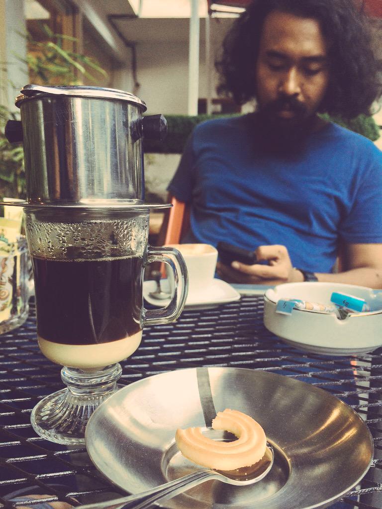 Terima kasih <a href="/ceekePuu/">ceekePuu</a>: Ngopi sore <a href="/HENDRA__SANJAYA/">Hendra Sanjaya</a> ⛅️🌾🌾☕️☕️hapsunn, peeps☺️ ”