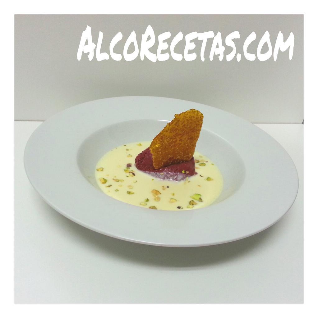 alcorecetas's tweet photo. Aquí os dejo mi propuesta de este mes de @cookingthechef . Un postre del gran @YAYODAPORTA .
 http://t.co/gWn8gp2DR7 http://t.co/ZEi9MZKzIs