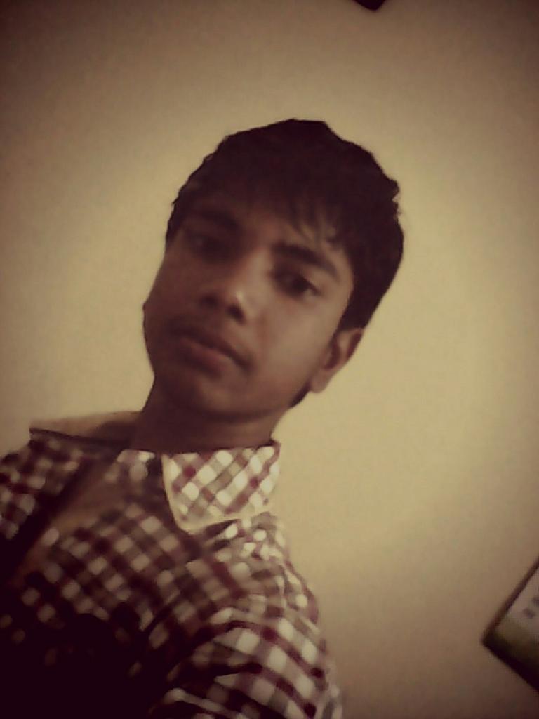 HkKumar2001's tweet photo. Me and my brother at home.........   As you enjoying summer vecations like us??? http://t.co/sQrPcG9lU8