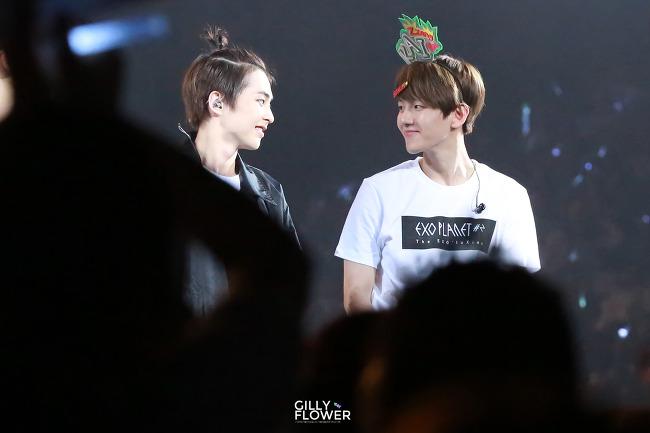 [HD] 150530 #BAEKHYUN #xiumin @ EXOluXion in Shanghai
(cr:GILLYFLOWER)

cfile5.uf.tistory.com/image/245D793A…