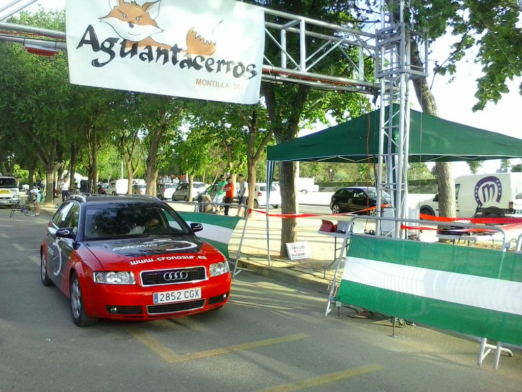 cronosursc's tweet photo. Ya estamos listos para que arranque la #Aguantacerros http://t.co/9gKE0mX7IQ