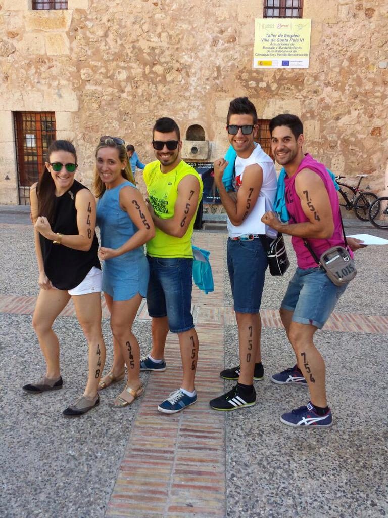 triayayas's tweet photo. Los triayayas en preparacion para afrontar el triatlon cros de santa pola. Vamos!!!!!! http://t.co/dQkoH3nGpc