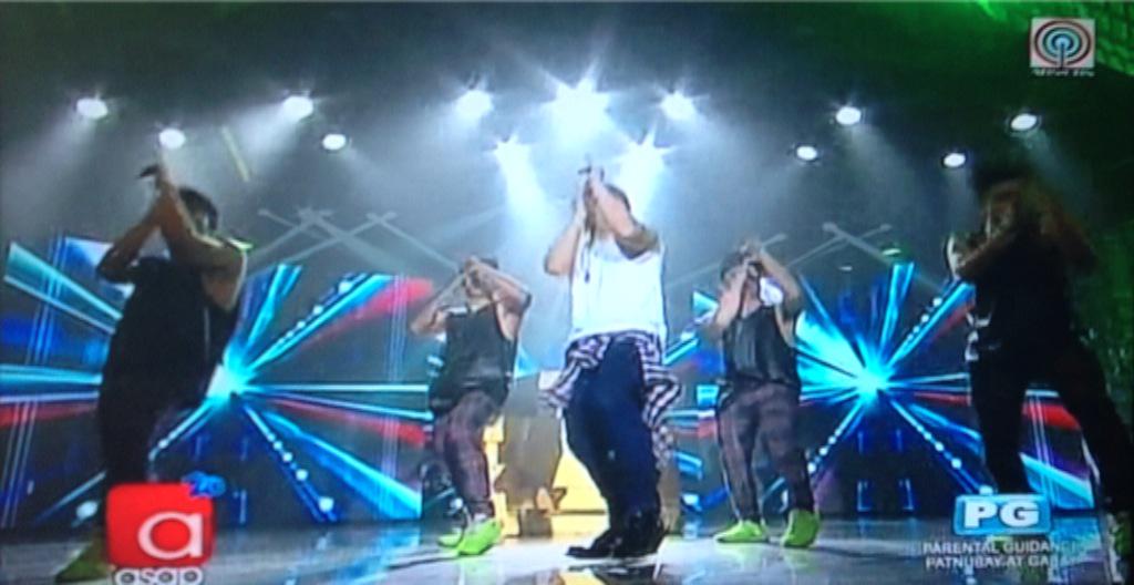 theGEEKchic's tweet photo. @itsenriquegil with @GFORCE_rayan @Gforce_Ram07 @GFORCE_EJ @GFORCE_Jp04 #gforcestallions #trumpets #ASAPBack2Back http://t.co/Wrib4ze1mr