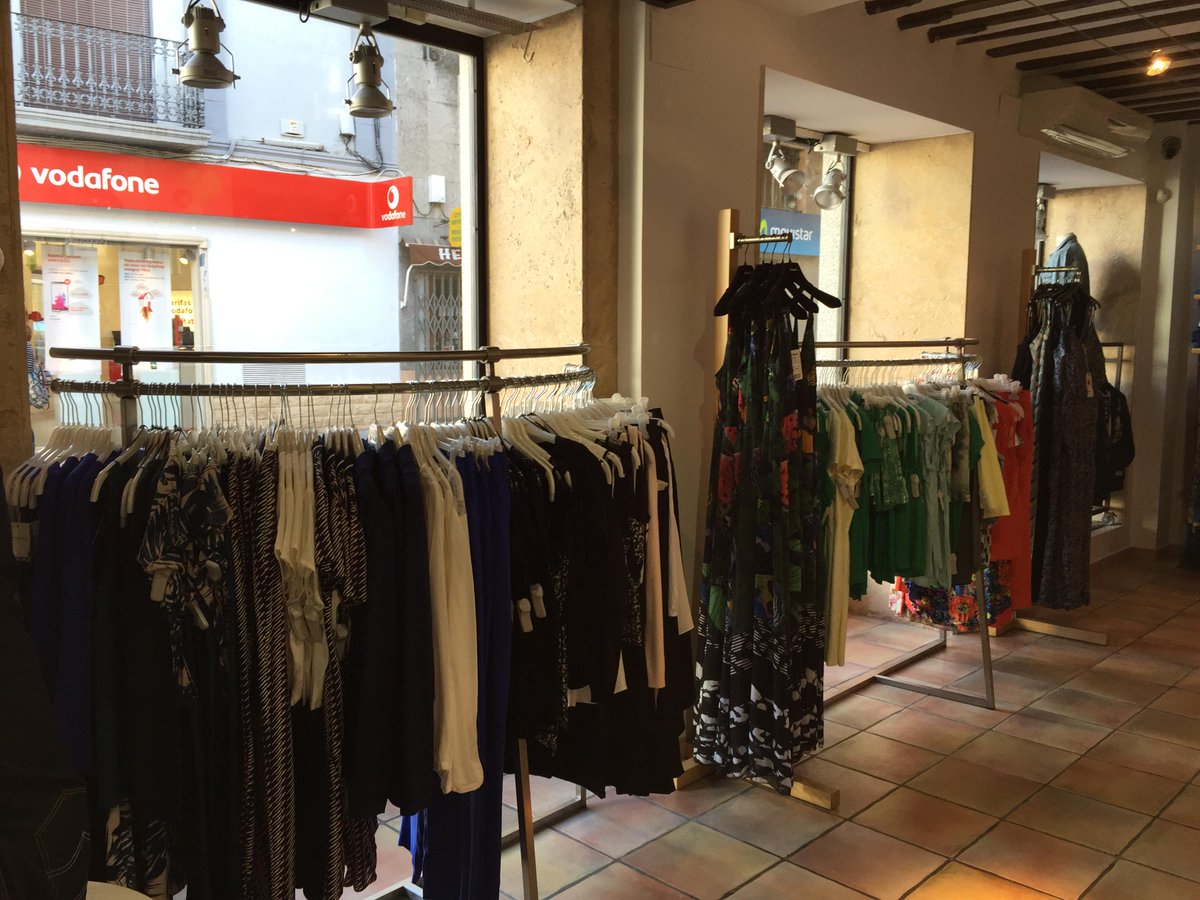 serrano_moda tweet picture