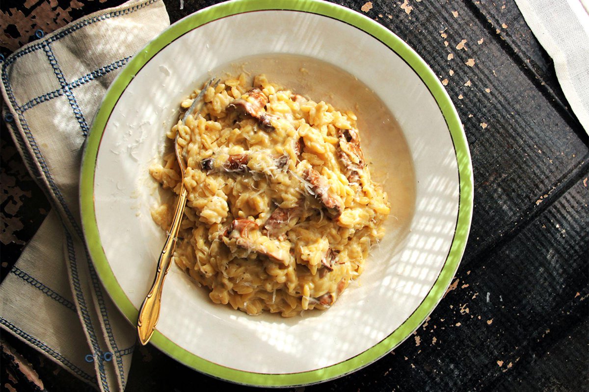 culinarysa's tweet image. Creamy orzo risotto with meyer lemon and wild mushrooms: ow.ly/NUdw6 #winterwarmers #chef2chef #recipe