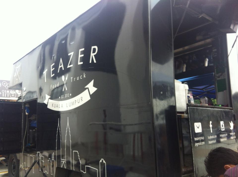 nawienrgrth's tweet image. Makan petang di Teazer Foodtruck #aos2015