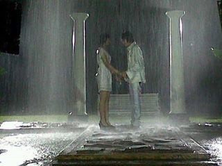 StefKivers's tweet photo. Gue plg suka sama hujan krn hujan itu mengingatkan gue sama lo - Yudha #HappyAnniversaryArti5ahabat http://t.co/x8zobTA8Q3