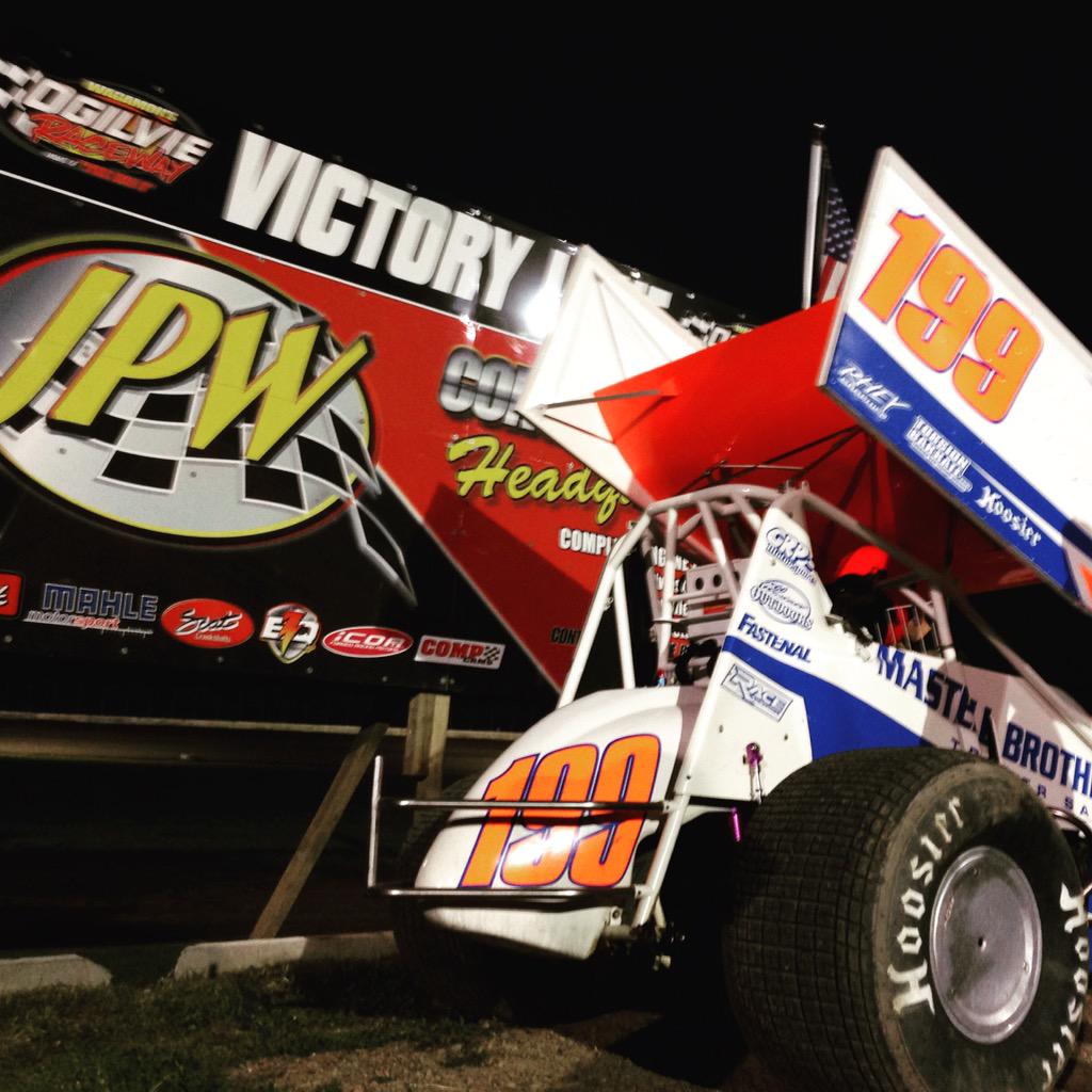 TeamMBR199's tweet photo. Got Win #2 on the weekend @ogilvieraceways last night.
@SuperShox  @XXXRaceCo @WingsUnlimited1 http://t.co/sSrL9ZNEzb