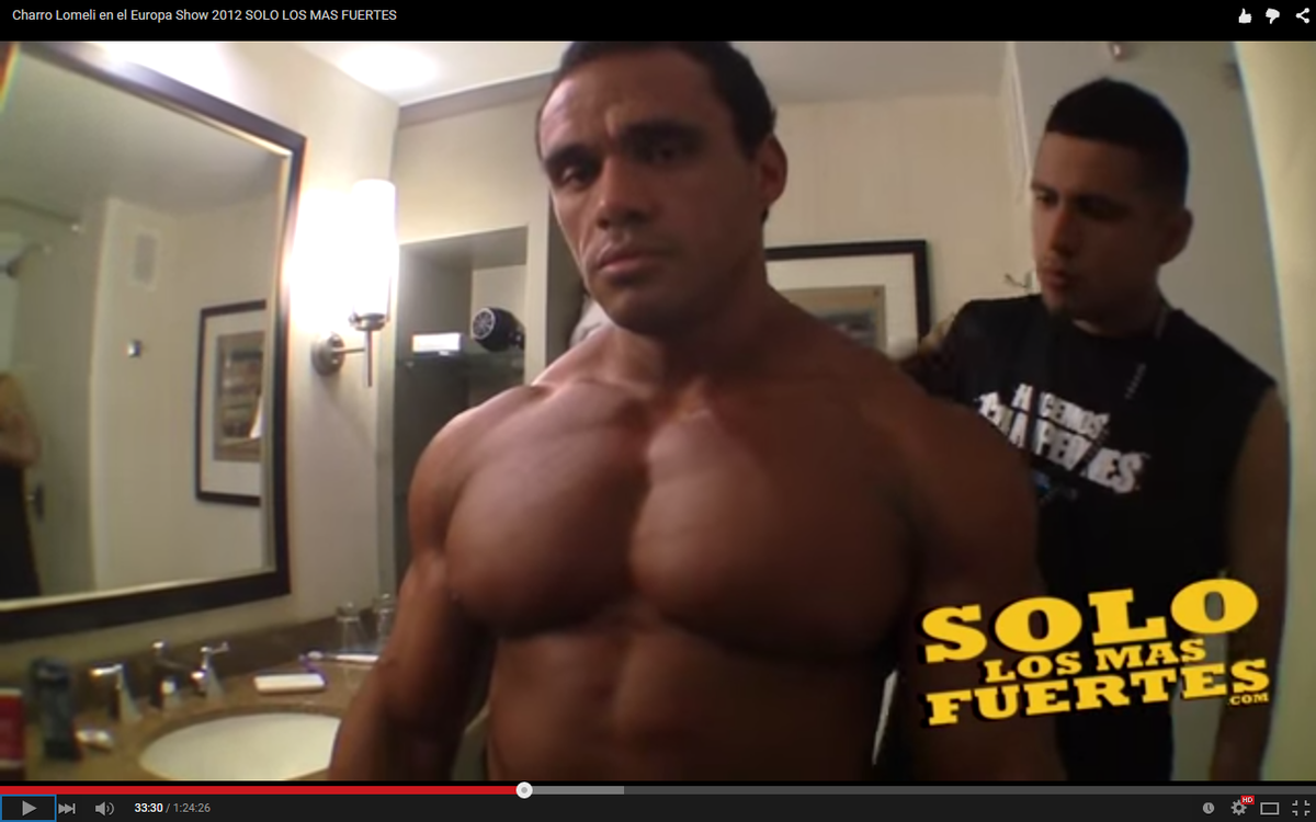 ArmandoFernandi's tweet photo. Watch Charro Lomelli bounces his pecs at 33:28 http://t.co/WDV6A0isIN