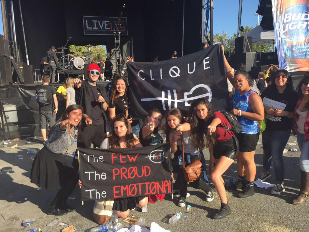 projectblurry's tweet photo. Here's some pictures from yesterday's show! Sign up to represent #ProjectBlurryface at your show, today! |-/ http://t.co/nCrSBkmzRE
