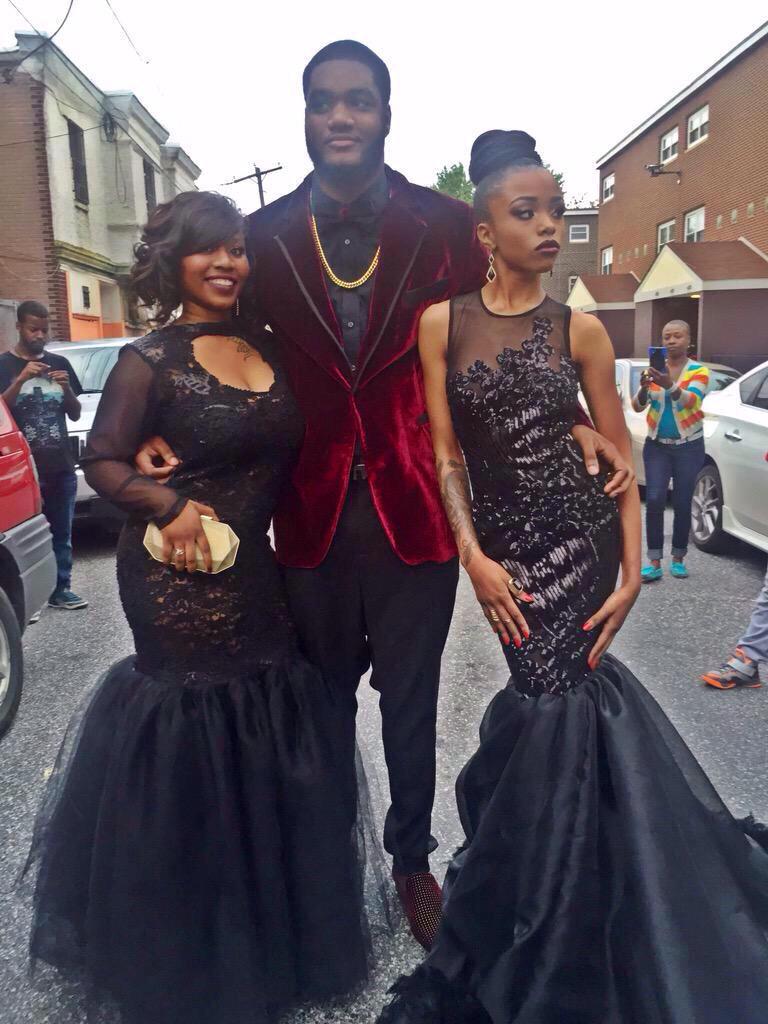 2K15PromPics_'s tweet photo. MURDERED 🔥😍🙌🏽 @MillerShareef http://t.co/eS1c3isgK8