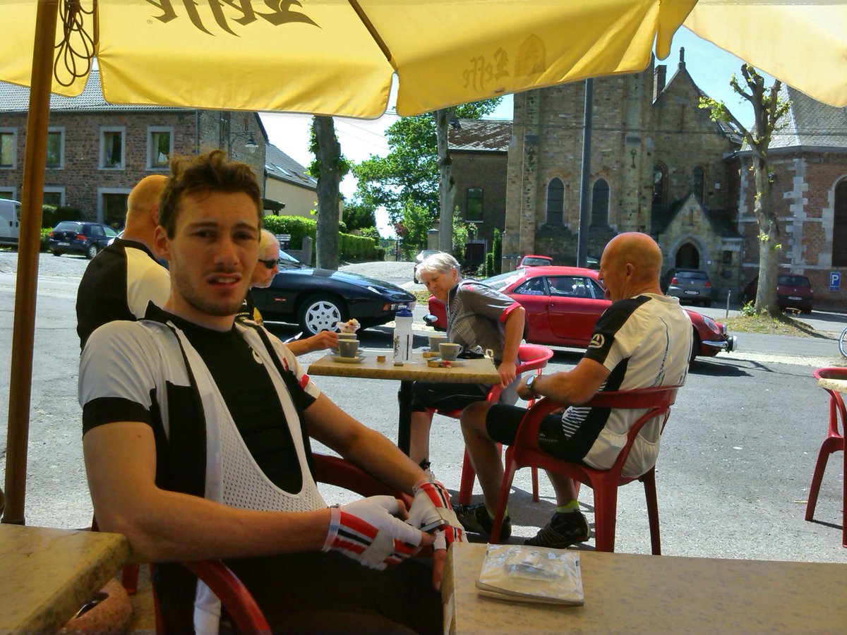 JanPetralia's tweet photo. Stevow continues his quest #Tri2Cure #muurvanhuy #leuvenhuyleuven @tergat @3athlon_BE http://t.co/iLTmWcPqAF