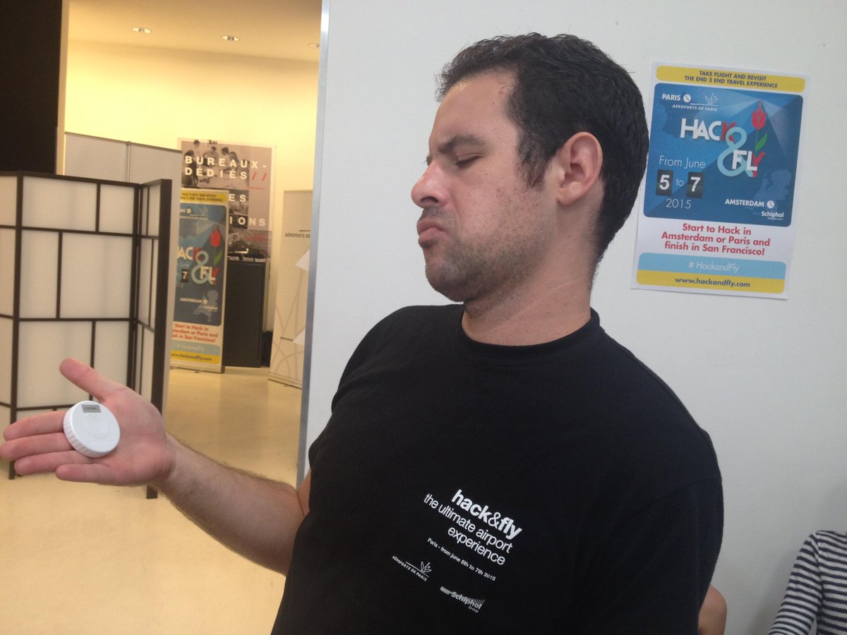 gate_app's tweet image. Rocks your beacons! @onyxbeacon #hackandfly #Paris #Amsterdam #bemyapp